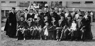 Image caption: Class of 1914 from A Sound Past