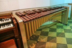 This is a marimba... don't be a fool and mix it up for maracas like the author of this post...
